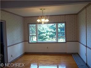 2nd image of 326 W Pine St