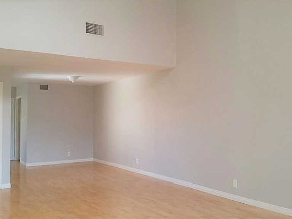 5th image of 15945 Avenida Villaha Unit 33