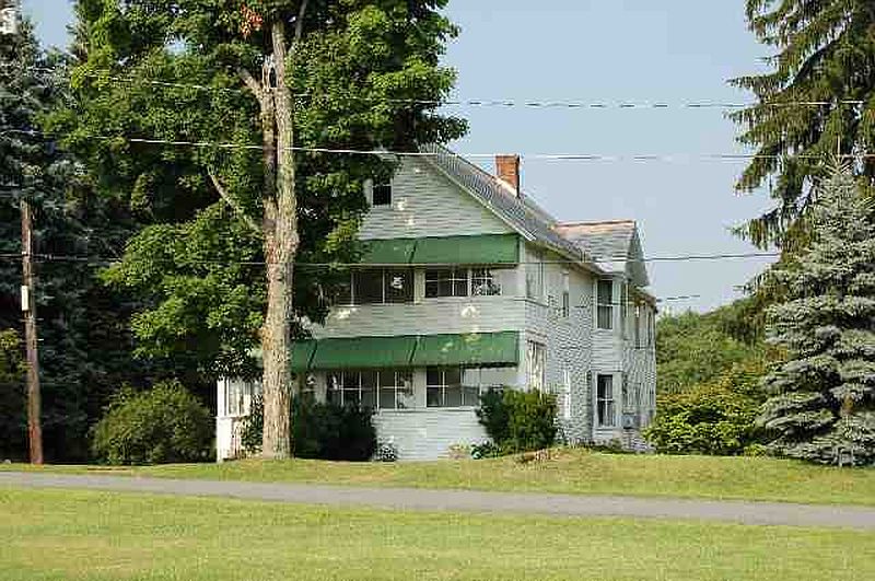 2nd image of 8-10 BEACH Lane