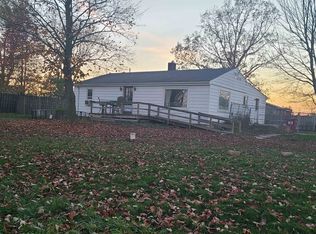 1650 Cook Rd, Owosso, MI 48867