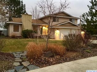 1315 Woodbury St, Richland, WA 99354