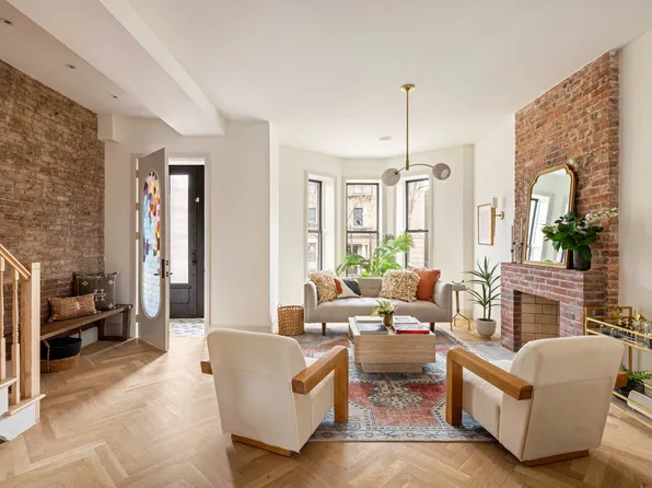 1102 Prospect Place image 1 of 21