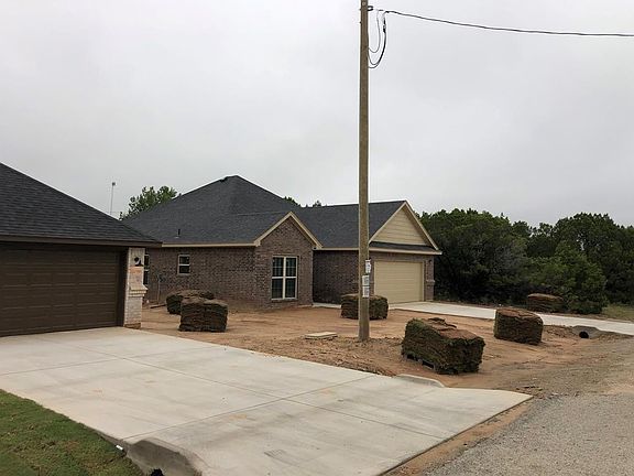 3rd image of 2606 Austin Dr