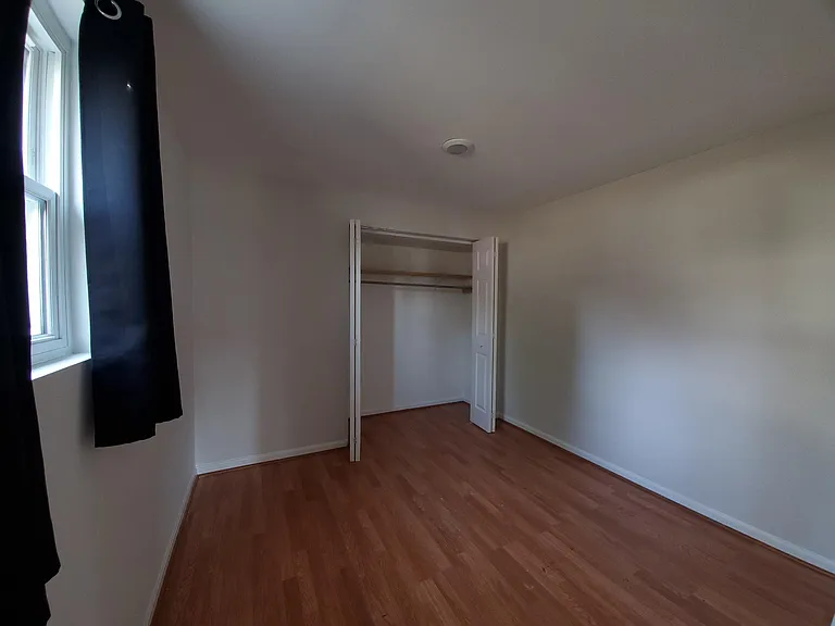 702 W Edmonston Dr — Photo 31