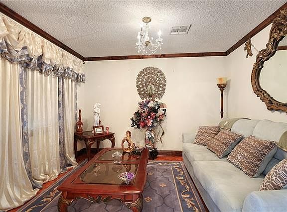 4th image of 1864 N Salcedo St