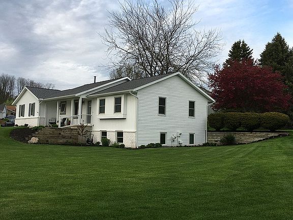 2nd image of 5886 Crescenda Dr NE
