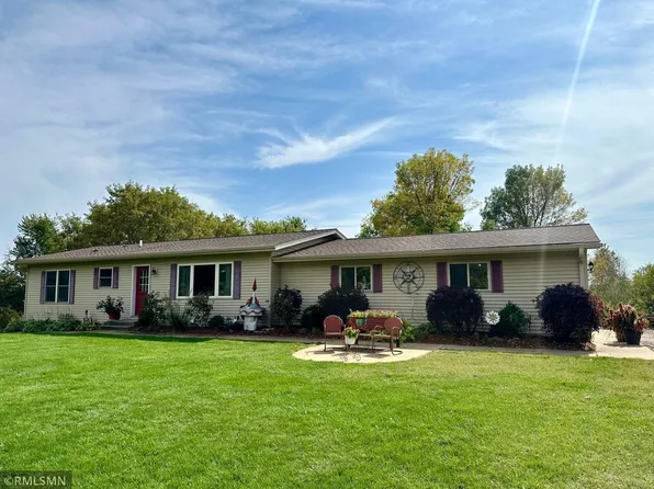 14786 260th St E #E, Cannon Falls, MN 55009