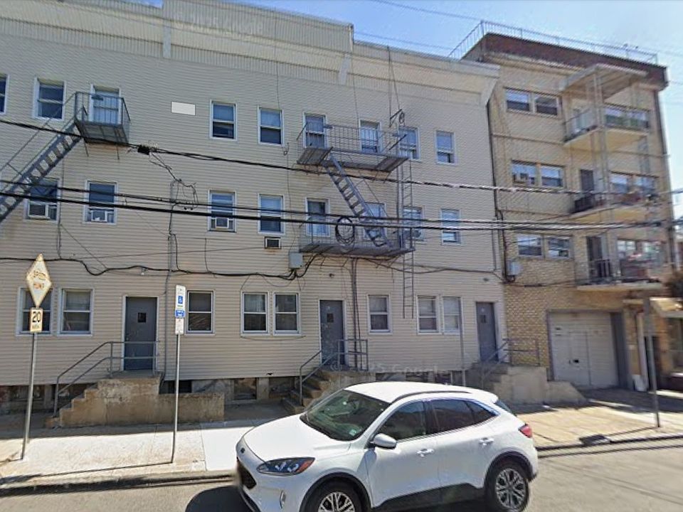 1st image of 28 Providence St #2F