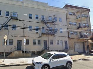 28 Providence St, Newark, NJ 07105