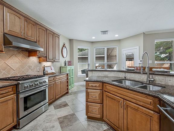 2nd image of 3206 Silverberry Trl