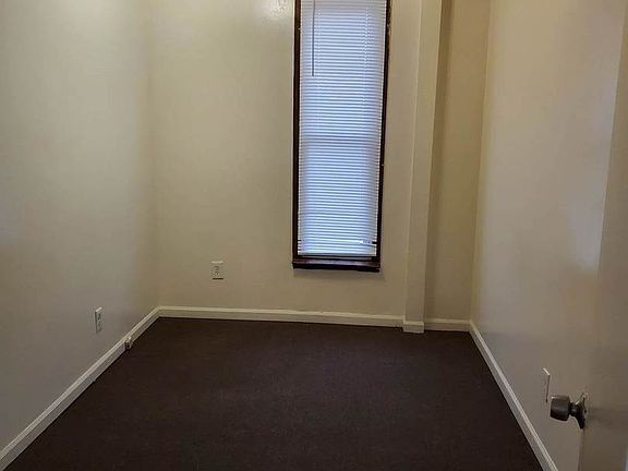 3rd image of 1639 Thorn St