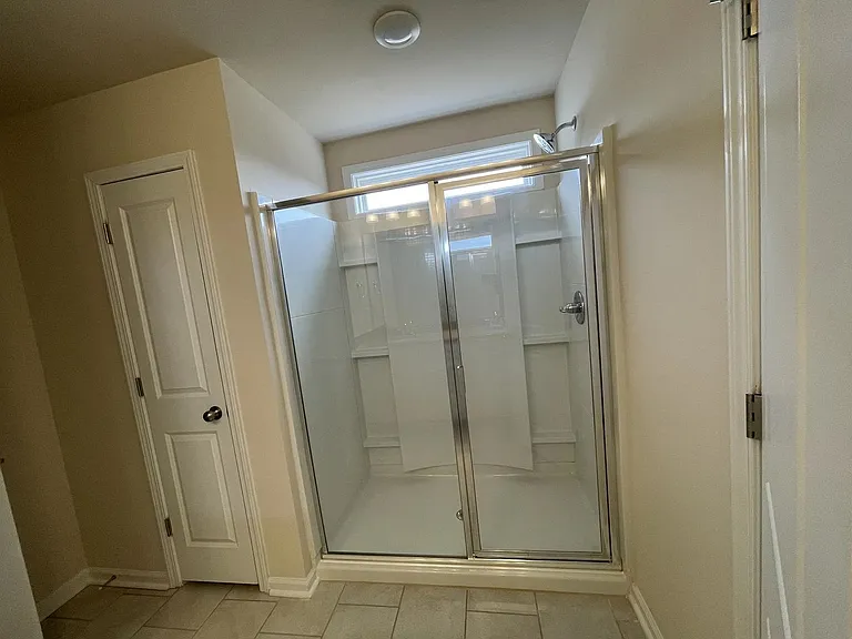 8099 Sheffield Dr — Photo 13