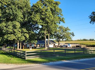 4018 Dean St, Woodstock, IL 60098