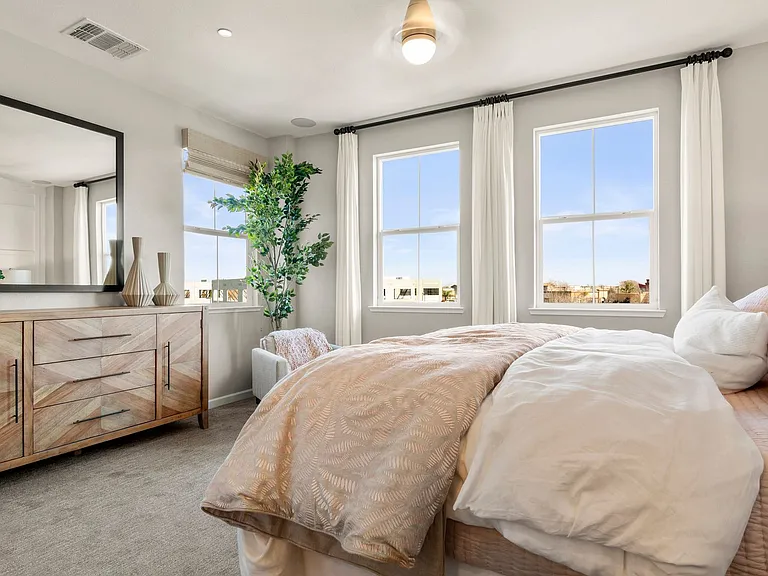 Spacious Townhomes in Provence at Natomas — Photo 159
