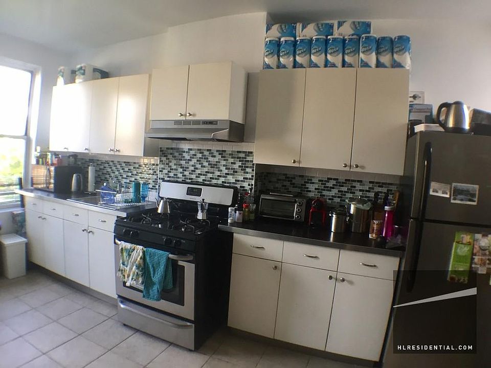 1st image of 3130 44th St #3