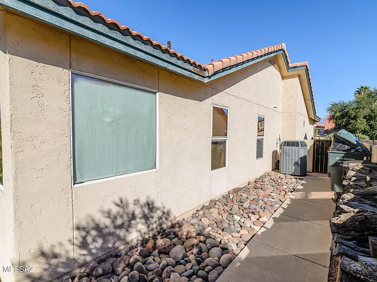 9940 E Covington St — Photo 34