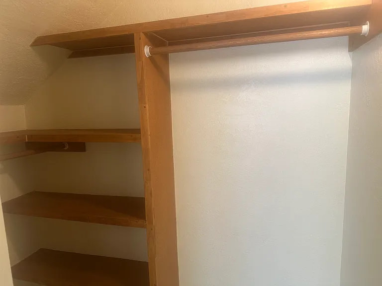 1303 W Hays St — Photo 8