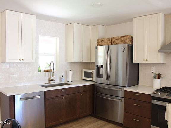 5th image of 2245 E 11TH Street