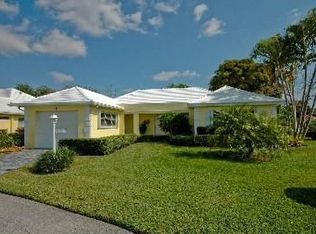 2 Acacia Dr, Boynton Beach, FL 33436