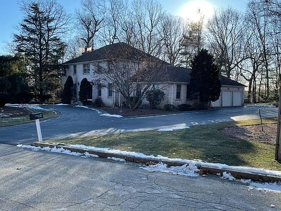 2nd image of 24 Dennell Dr