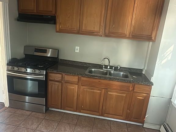 3rd image of 93 Tweed St #1R