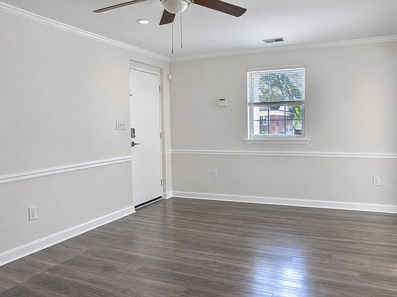 2nd image of 3930 Azalea Driveunit S