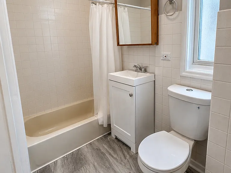 2028 W Armitage Ave #2R — Photo 7