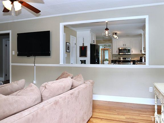 4th image of 506 N 1st St