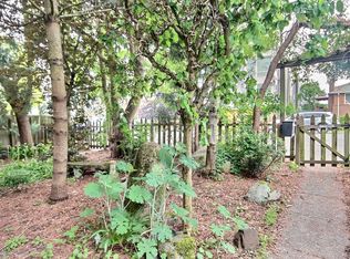 6728 Carleton Ave S, Seattle, WA 98108