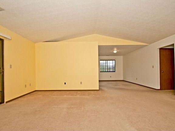 5th image of 4235 Victorian Green Dr Unit 28
