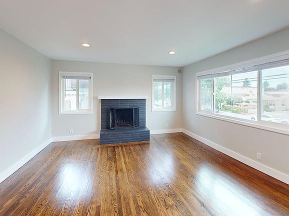 3rd image of 2060 Santa Clara Ave #E