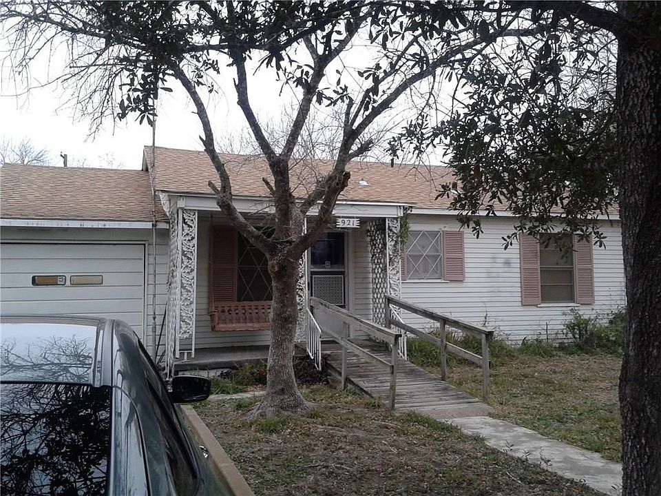 1st image of 921 Avenue A