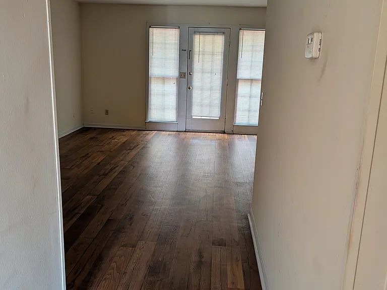4705 20th Ave #6 — Photo 4