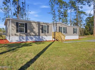 156 WALLACE Street, Interlachen, FL 32148
