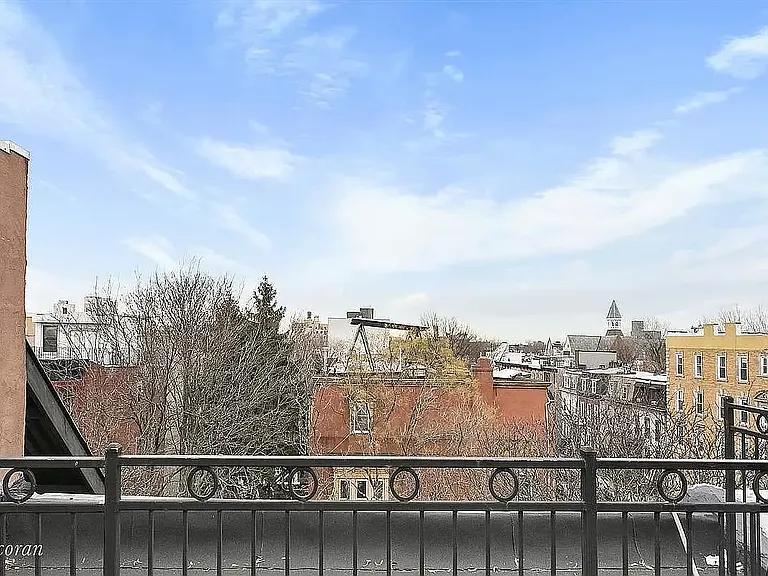 402 Franklin Ave #3 — Photo 6
