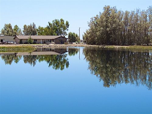 lake pic 4