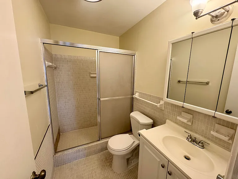 2180 NE 67th St #730 — Photo 6