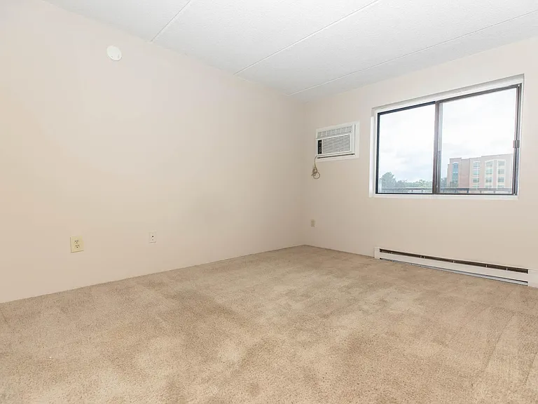 Saratoga Place — Photo 17
