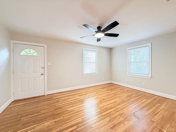 5th image of 147 Breckenbridge St