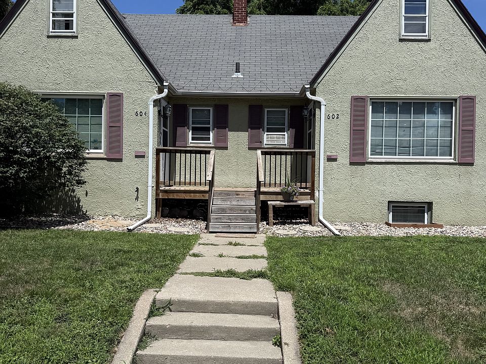 1st image of 604 W 9th St