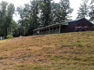 100 Danny Meadows Ln, Greensburg, KY 42743