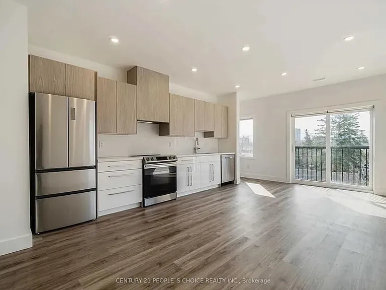 54 Westhampton Dr #UPPER — Photo 3