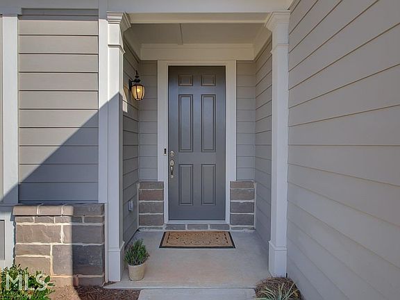 4th image of 210 Spruce Pine Cir