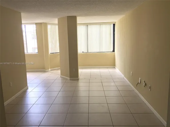 8365 SW 152nd Ave #C-206, Miami, FL 33193