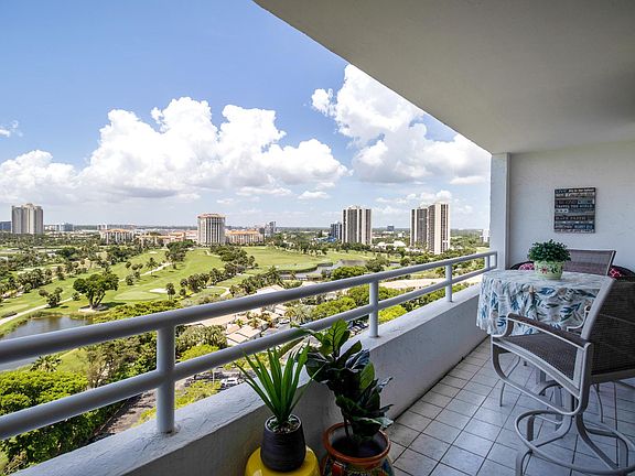 2nd image of 20355 NE 34th Ct APT 1624