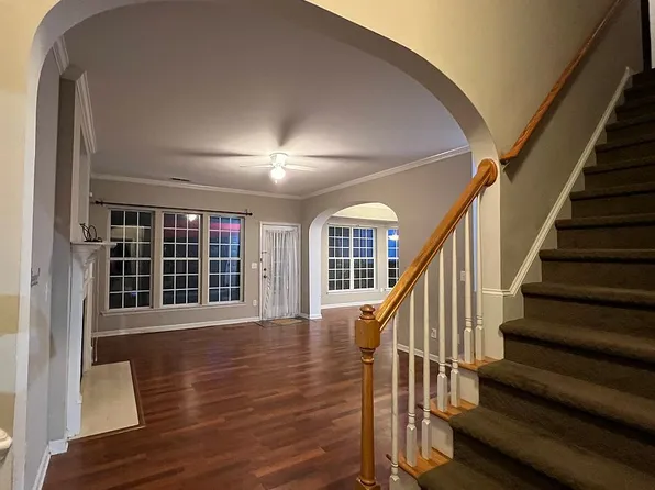 2709 Cherry Field Dr, Raleigh, NC 27603