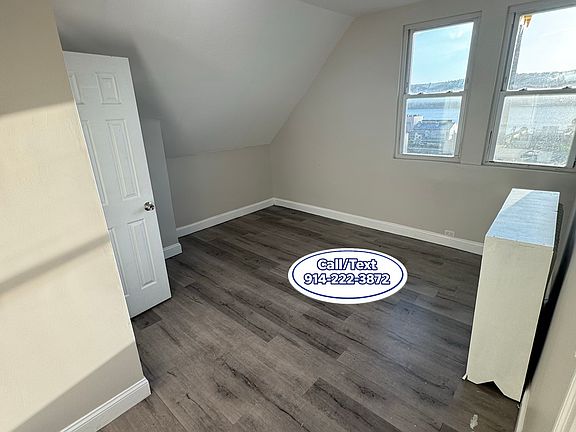 4th image of 142 Buena Vista Ave #3