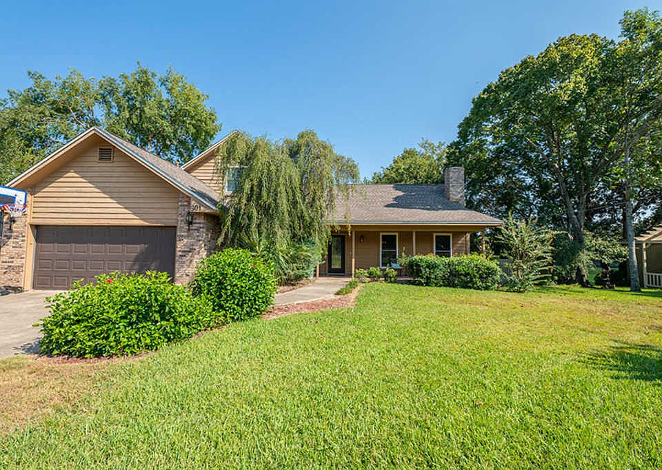 1st image of 801 Kell Aire Dr