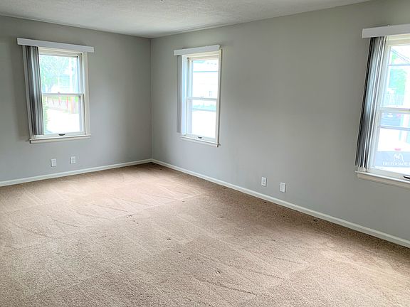 5th image of 210 19th St NE #3