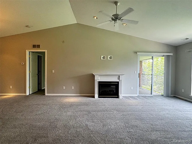 45997 Rhodes Dr — Photo 6